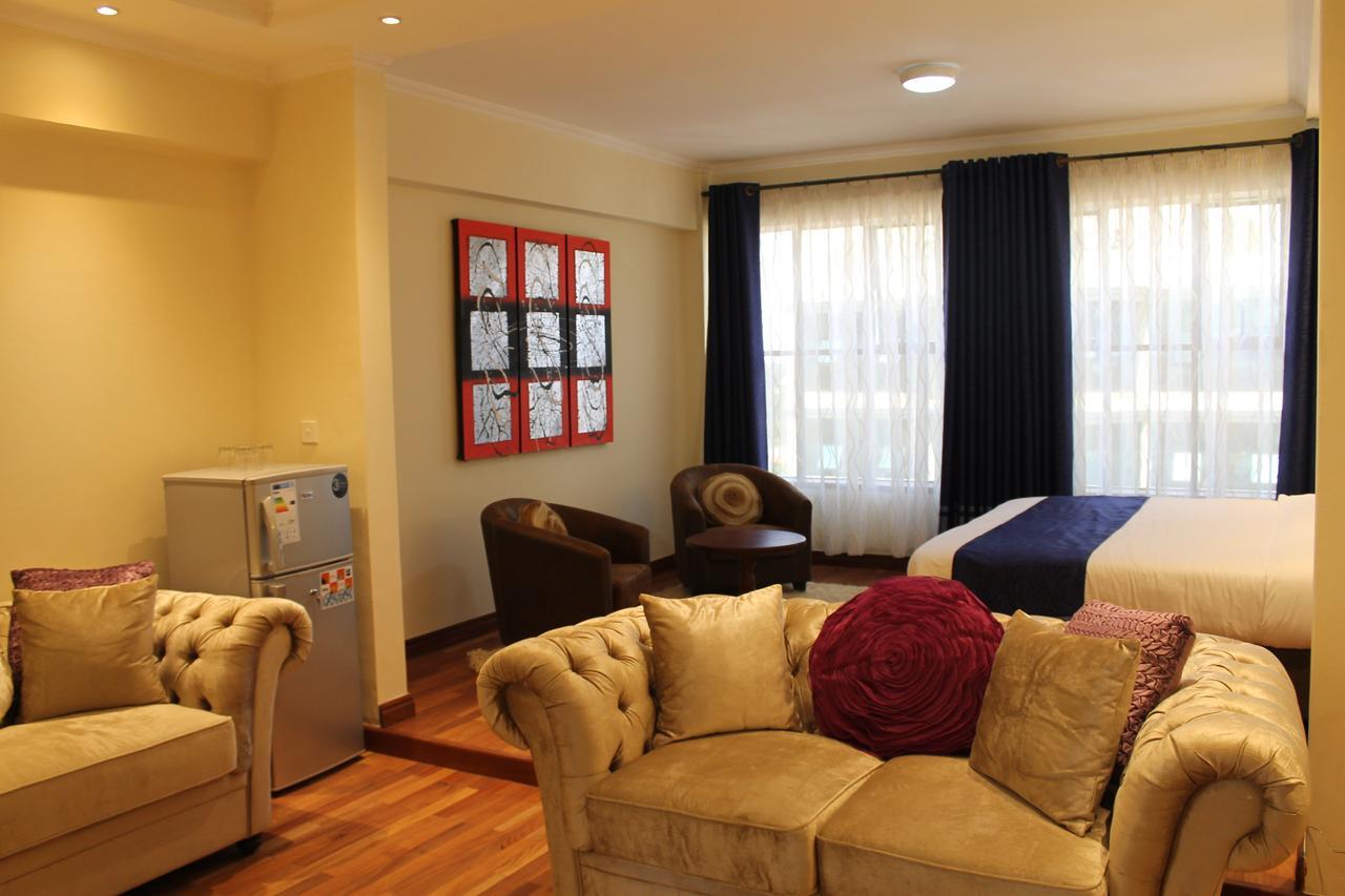 Cranes Suites Китале Экстерьер фото