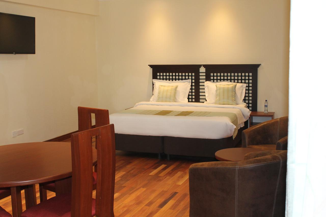 Cranes Suites Китале Экстерьер фото